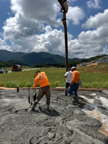  for Williams Concrete Pumping in Knoxville, Tennessee