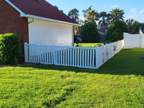 Fence Washing for Adkins Pressure Washing Services LLC in Middle, GA