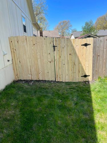  for Johnson Fence & Cattle in Spring Hill, Kansas