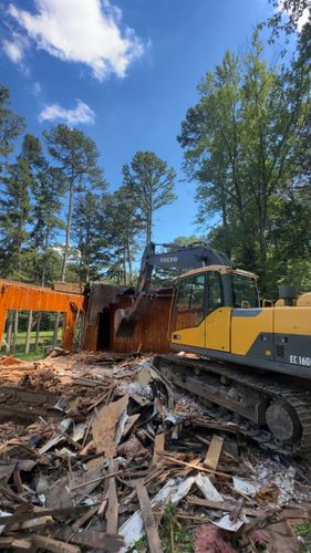 Demolition for Travis Excavating LLC in Olney,, IL