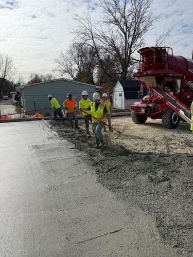 Porches, Patios, & Firepits for Whitfield Concrete Construction in Solsberry, IN
