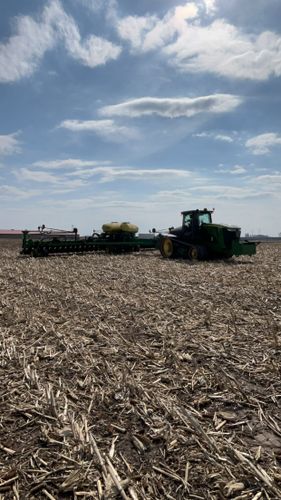 Farming for Legge Farms and Drainage in Garner, IA