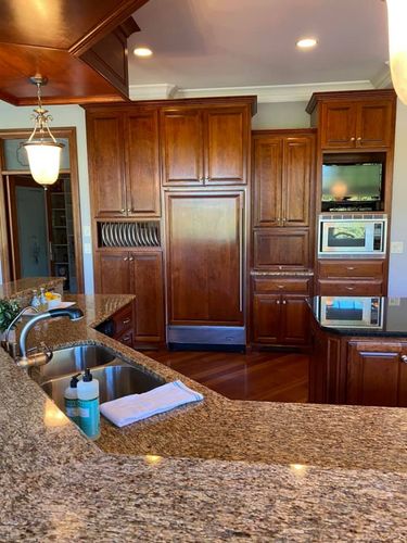 Kitchen and Cabinet Refinishing for Straight Edge Custom Painting, LLC in Milwaukee, WI