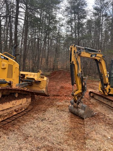  for Fav5 Hauling & Grading in Mount Airy, NC