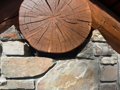 Log replacement and repair. for Wild West Log home specialists in Corvallis, MT