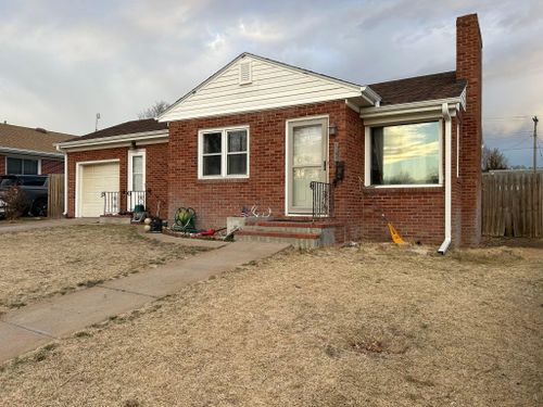 Residential Gutter Cleaning for The Gutter Man Seamless in Lexington, NE