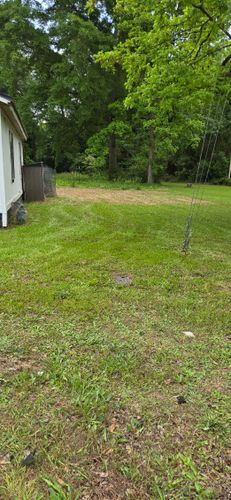 Mowing for Fresh Cut Yard & Lawn Care LLC in Forsyth, GA