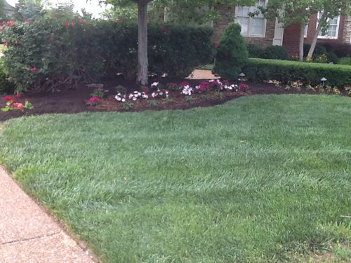 Mulch Installation for Russell's Lawn Care Plus in Nashville, TN