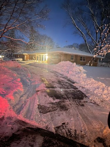 Snow Removal for Picture Perfect Property Maintenance LLC in Milwaukee, WI