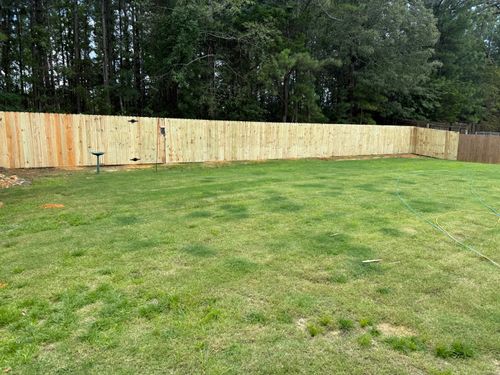  for Pennington Fence Co in Tupelo, MS
