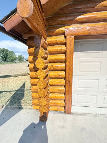 Log replacement and repair. for Wild West Log home specialists in Corvallis, MT