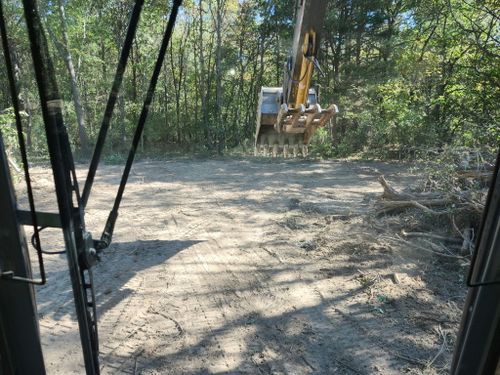 Land Clearing & Demolition for BDS Trucking & Excavating in Litchfield, IL