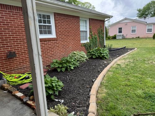  for Gonzales Lawn & Landscapes in Lawrenceburg, TN