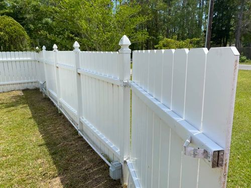 Fence Washing for Southeast Pro-Wash in Kingsland, GA