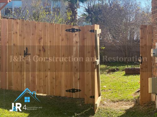 Fencing for J and R Co. in San Antonio,  TX