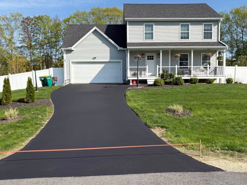 Seal Coating for 2 Brothers Paving & Sealcoating in Alfred, ME