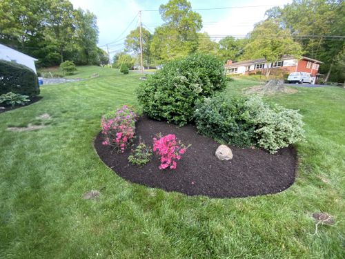 Weekly Lawn Maintenance for Ace Landscaping in Trumbull, CT