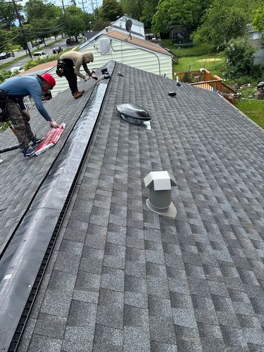 Roofing for La Bendicion Construction LLC in Annandale, VA