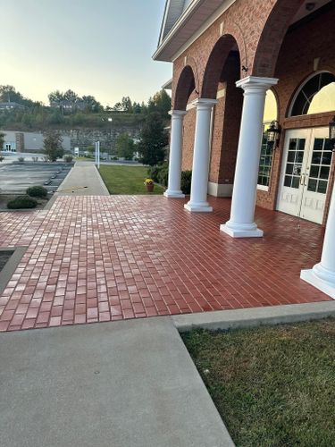 Sealing pavers for 5 Star Hot Wash Services in Ashland, KY