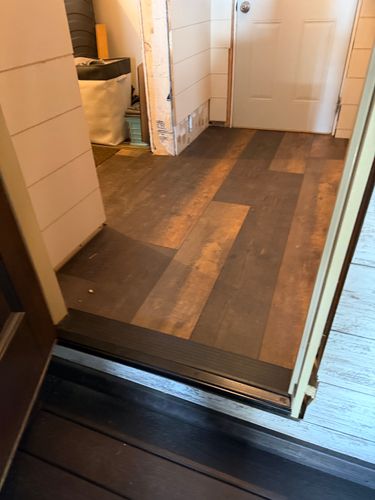  for R. Royal Floors in Royalton, MN