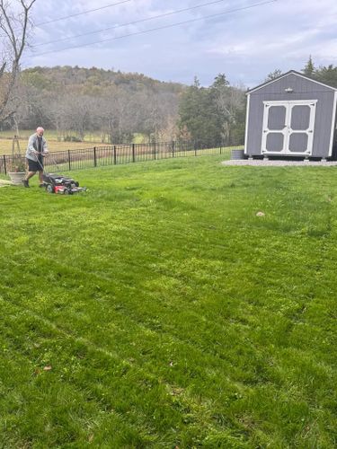  for Team Bard Lawn Care SVC in Woodbury, TN