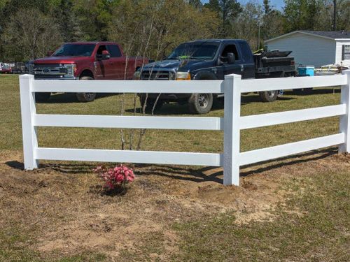 Split Rail for 4 In The Fire Fencing LLC in Darlington, SC