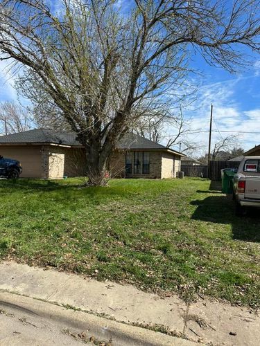 Mowing for Allen Lawn Care in Taylor, Texas