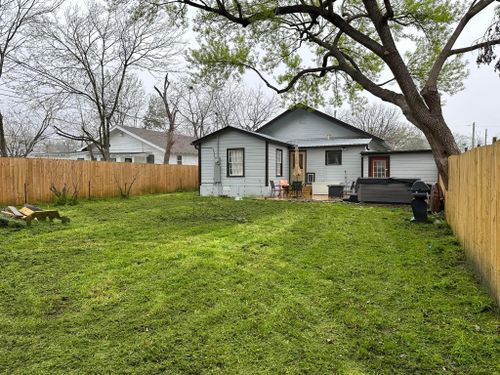 Mowing for Allen Lawn Care in Taylor, Texas