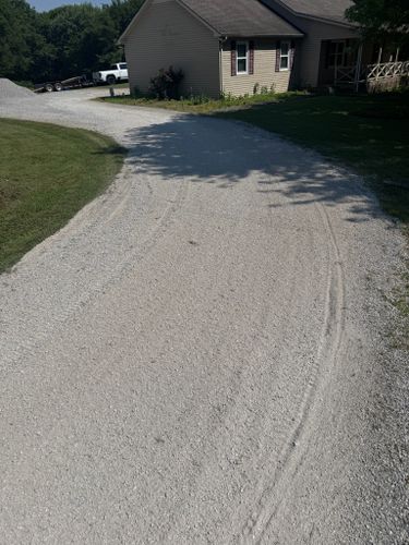 Gravel Services for DIRT PLUS LLC in Bowling Green, KY