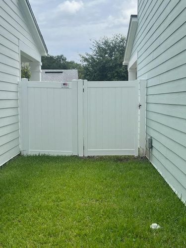 Fence Installation for A-Team Fence in Middleburg, FL