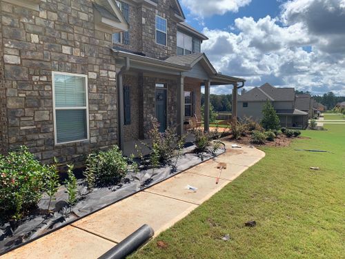 Lawn for Pinnacle Property Maintenance LLC in McDonough, GA