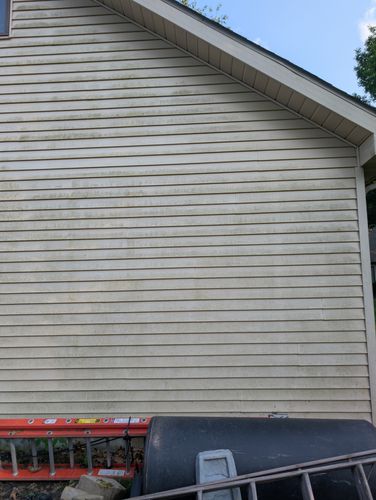 Power Washing for Kingdom Power Washing & Window Cleaning in Flushing, MI