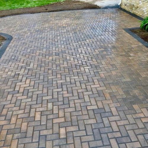 walkways for Paradise Lawnscapes in West Bend, WI