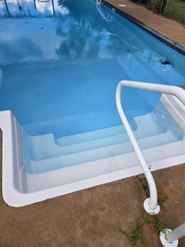 Pool Cleaning for Down & Dirty Pool Service in Crawfordville, FL