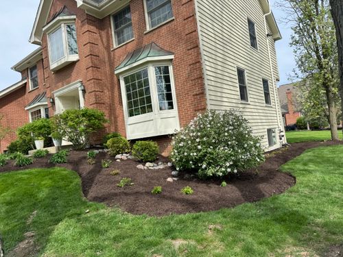 Mulch Installation for R&L Deluxe Landscaping in Hanover Park, IL