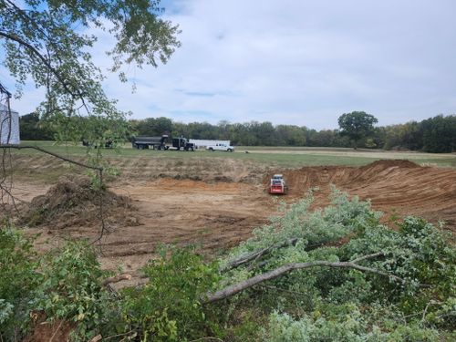Excavation for BDS Trucking & Excavating in Litchfield, IL