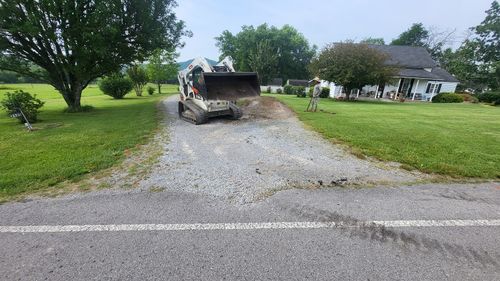  for Absolute Asphalt, Paving & Sealcoating in Lebanon, TN
