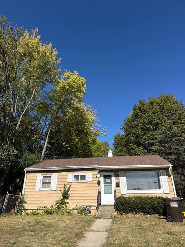 Fall Clean Up for Fransen's Tree Service  in Freeport, IL