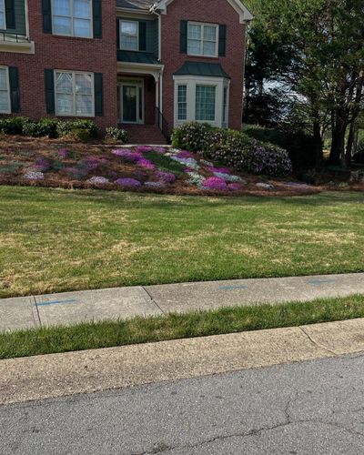 Lawn Maintenance for Amerigreen Lawn & Landscape in Atlanta, GA