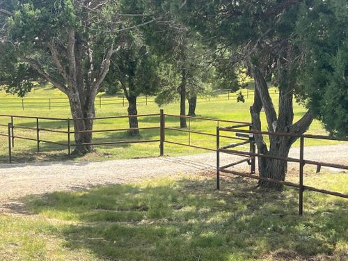 Fence Installation for V4 Welding & Fence in Capitan, NM