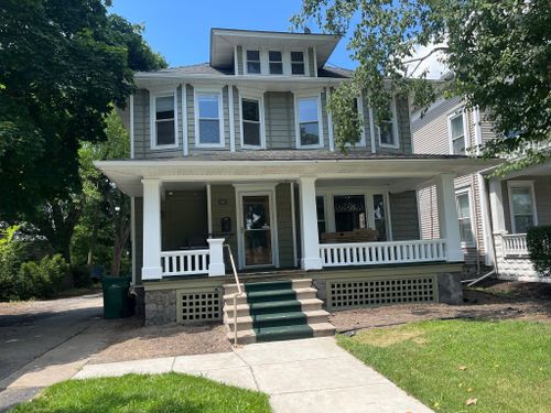 Exterior Wood/Deck Staining for Prime Example Painting LLC in Detroit, MI