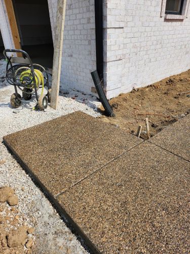 Concrete Driveways for Hellards Excavation and Concrete Services LLC in Mount Vernon, KY