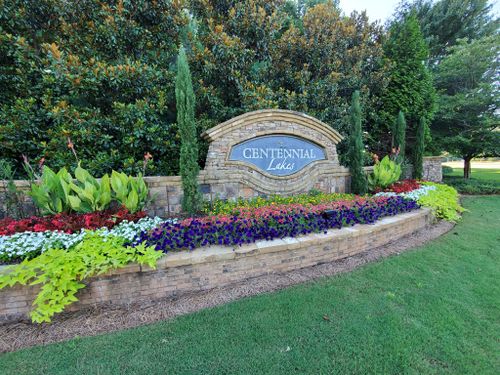 Retaining Wall Construction for Vivid Color Landscapes, LLC in Woodstock, GA