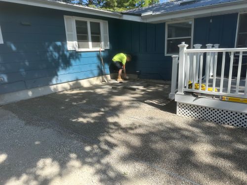 Landscape Installation for Mayfield Landscaping in Staunton, IL