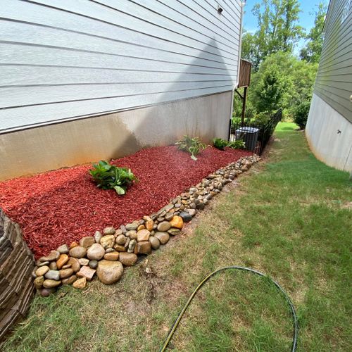 Mulch Installation for L & C Landscaping in Statesville, NC