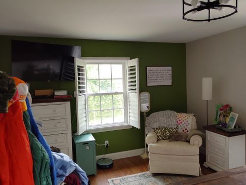 Epoxy Flooring for Vivid Hues Custom Painting in Nashville, TN