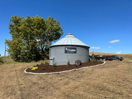 Landscape Design and Installation for Thomas' Lawn Care in Maryville, MO