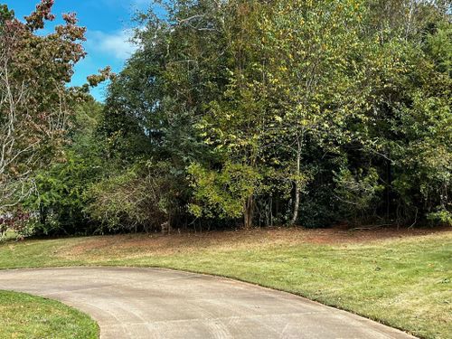 All Photos for Reg's Lawn Care Services in LaGrange, GA