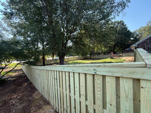  for Pennington Fence Co in Tupelo, MS