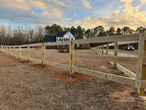 Wood Privacy for 4 In The Fire Fencing LLC in Darlington, SC